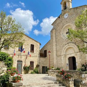 Mairie et Église de Teyran